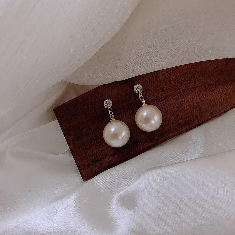 Sweet Pearl Earrings Retro Stud Earrings Ear Jewelry For Girls Women