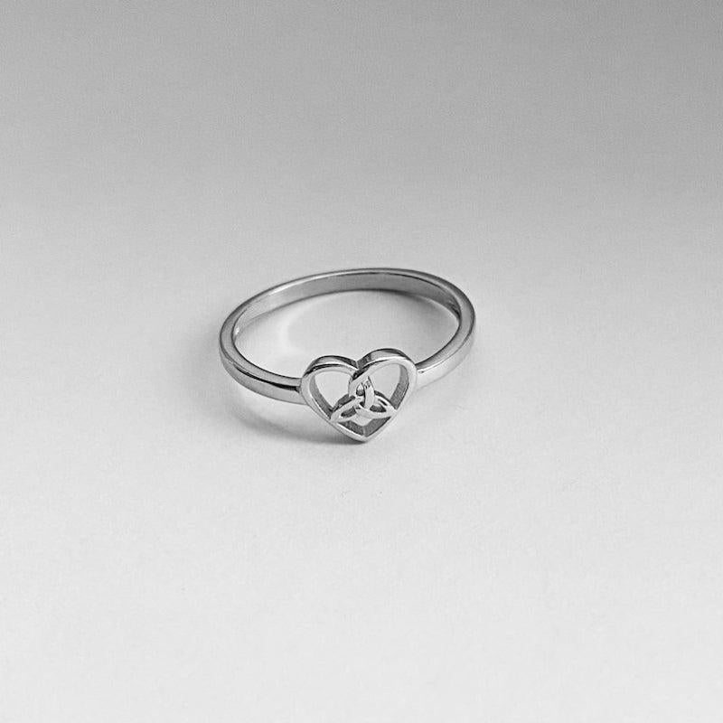 Sweet Triangle Heart Ring Women Ring Creative Party Jewelry