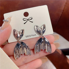 Metal Texture Pleated Earrings Mermaid Princess Style