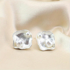 Pearl Stud Earrings Retro Crystal Earrings