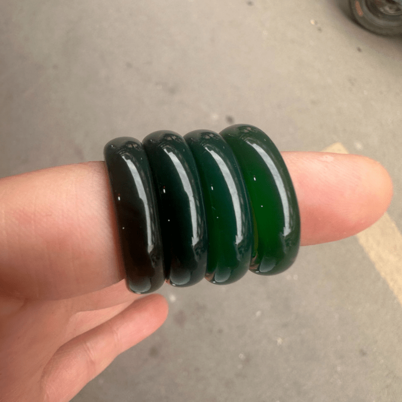 Natural Brazilian Agate Handheld Running Jade And Chalcedony Ring