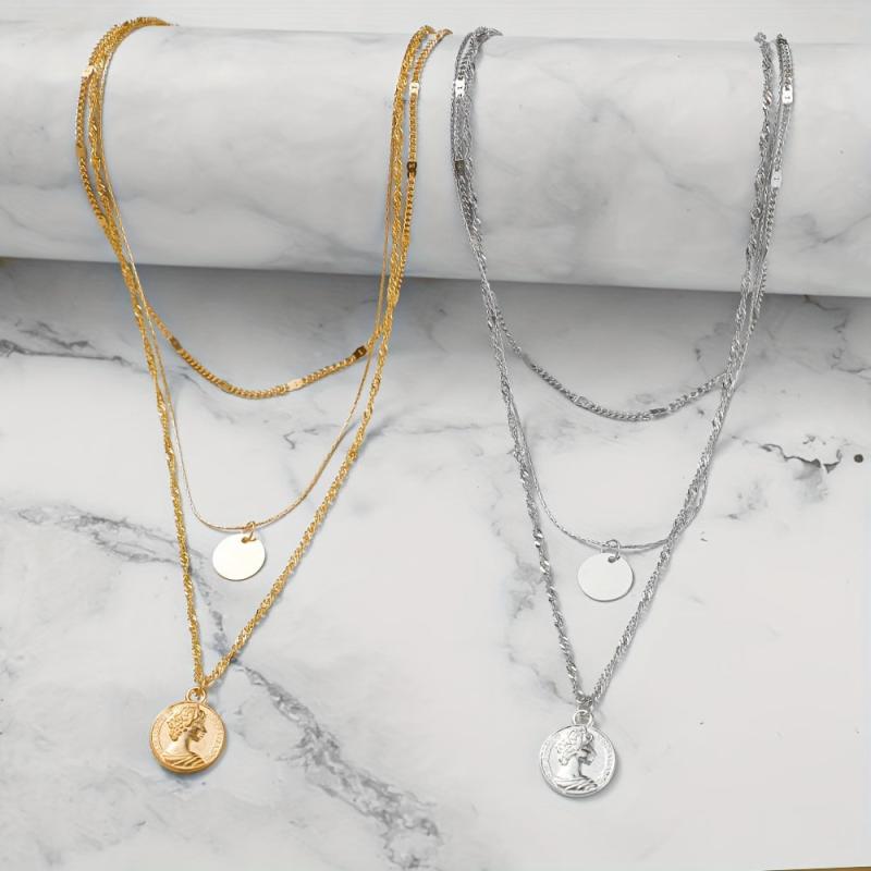 Retro Art Clavicle Chain Alloy Necklace Round Pendant Necklace