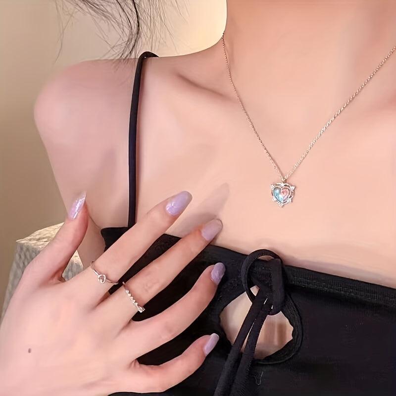 Hollow Heart Clavicle Chain Love Pendant Necklace