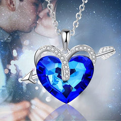 Heart Shaped Couple Pendant Necklace Gift Set