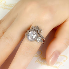 Love-Bearing Set: Women's Wedding Rings