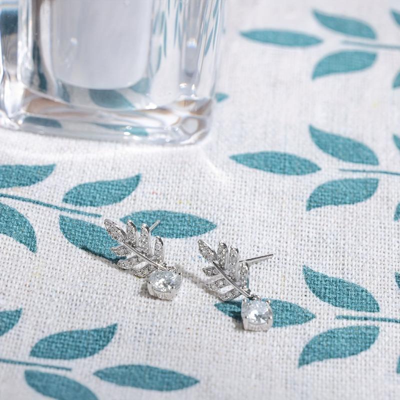 Leaf Moissanite Stud Earrings 925 Sterling Silver