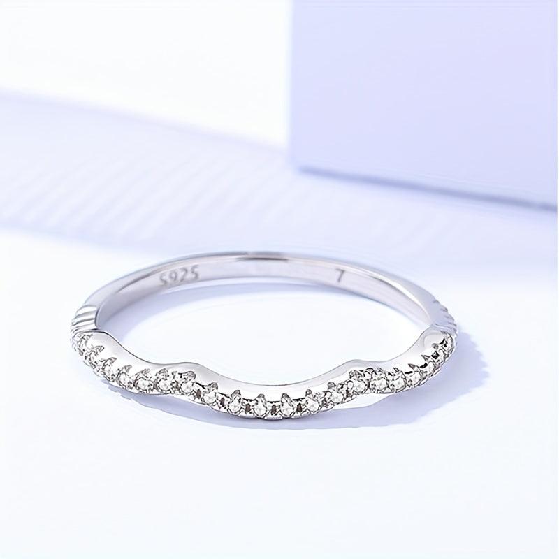 S925 Silver Moissanite Ring: Modern Woman's Accessory