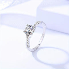 S925 Silver Moissanite Ring: Modern Woman's Accessory