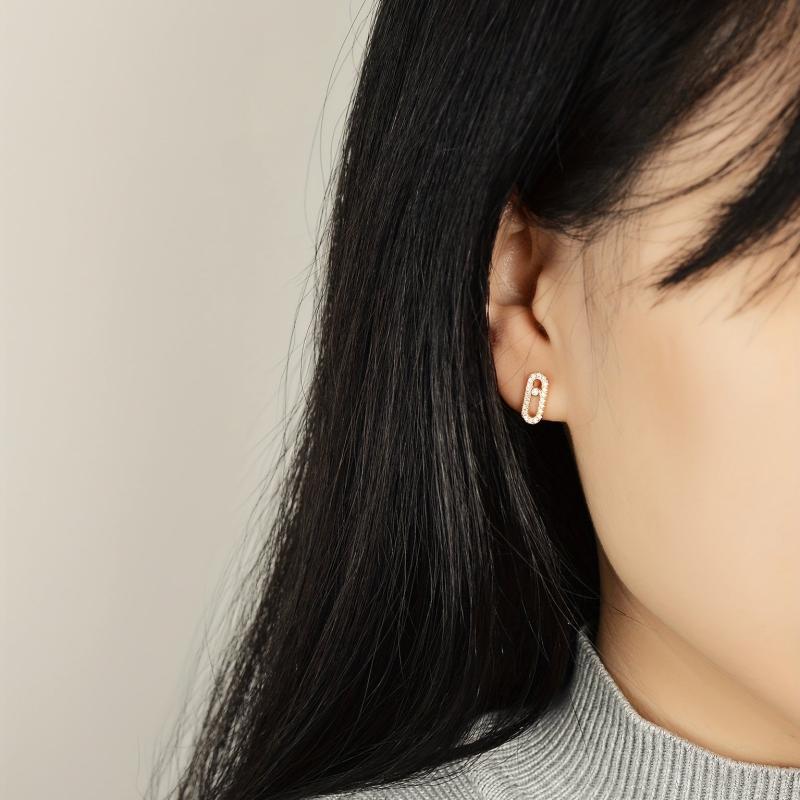 Gorgeous Moissanite S925 Silver Earing