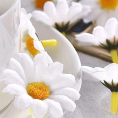 50pcs Small Daisy Confetti for Memorable Party