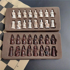 Vintage International Chess Set Resin Pieces Leather Board & Clear Soldiers