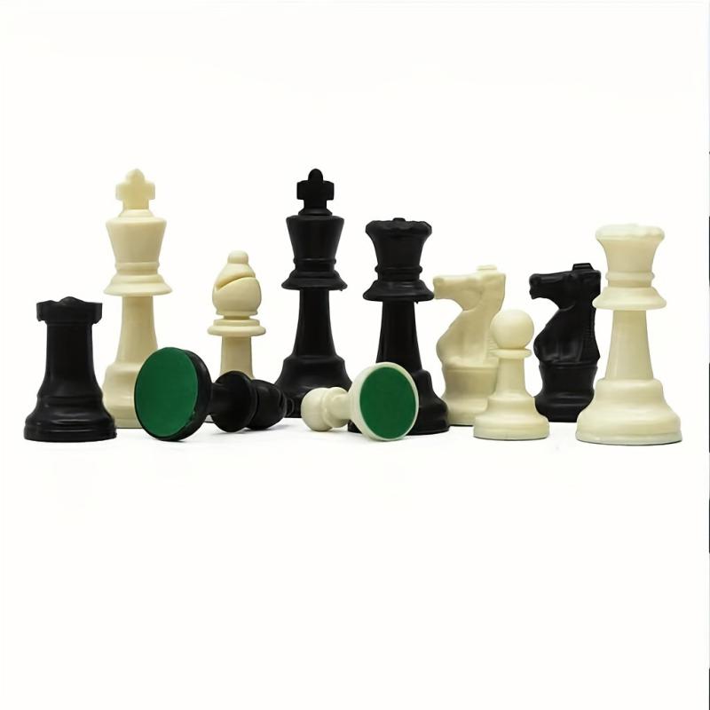 32 Plastic Chessmen Game Entertainment Black&White King Height 97MM