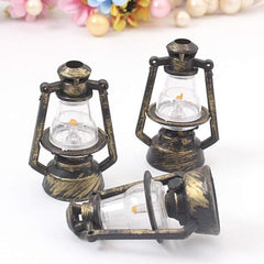 2pcs Mini Kerosene Lantern Fairy Garden Ornaments