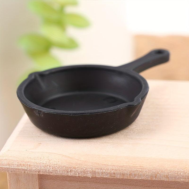 2pcs Dollhouse Kitchen Utensil Pan 1:12 Scale Miniature Cookware Set