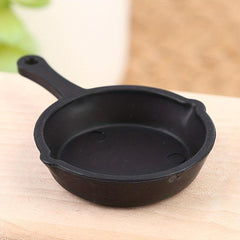 2pcs Dollhouse Kitchen Utensil Pan 1:12 Scale Miniature Cookware Set