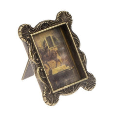 1:12 Mini Metal Retro Photo Frame Ornaments - Dollhouse Decoration