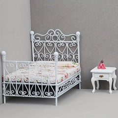 Mini Furniture Wrought Iron Double Bed for Doll House