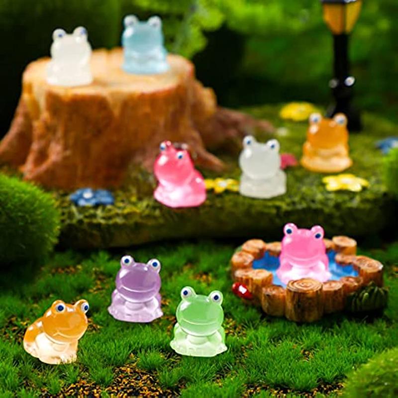 Glow in the Dark Frog Figurines 21Pcs Mini Frogs Garden Decoration Crafts