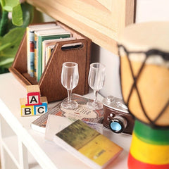 1:12 Mini Red Wine Cup Simulative Glass Goblet Dollhouse Set