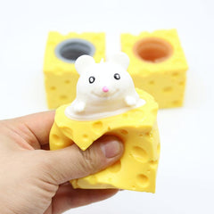 Decompression Cheese Mouse Cup Pinch Music Squeeze Squirrel Cup Toy
