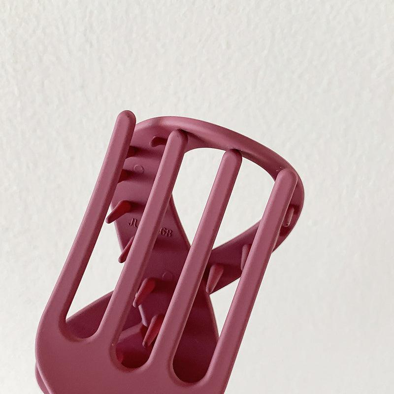 Retro 8-Character Plastic Hair Clip - Fashionable Accessory