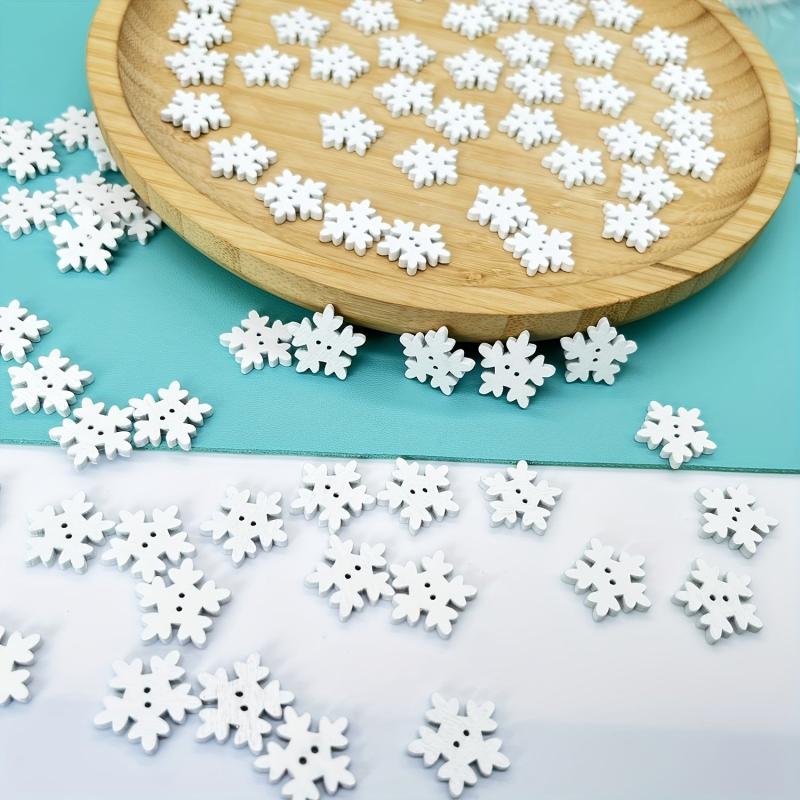 50pcs 1.07in Wooden Christmas Snowflake Buttons DIY Crafts Ornaments Home Decor