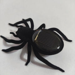 Solar Powered Cockroach Robot Toy - Educational and Fun Gift for Kids
