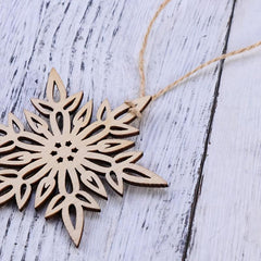 10pcs Wooden Snowflake Ornaments Christmas Tree Hanging Ornaments