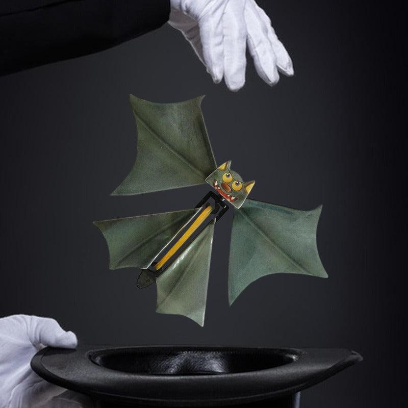 10pcs Clockwork Flying Bats Prank Toys Halloween Party Decor
