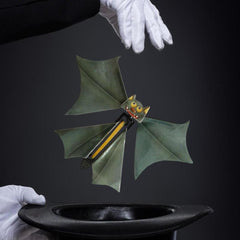 10pcs Clockwork Flying Bats Prank Toys Halloween Party Decor