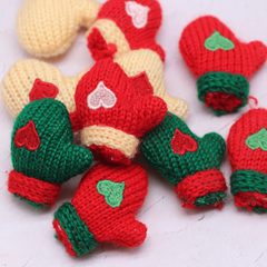 Dollhouse Mini Christmas Gloves Knitted Love Doll Accessories