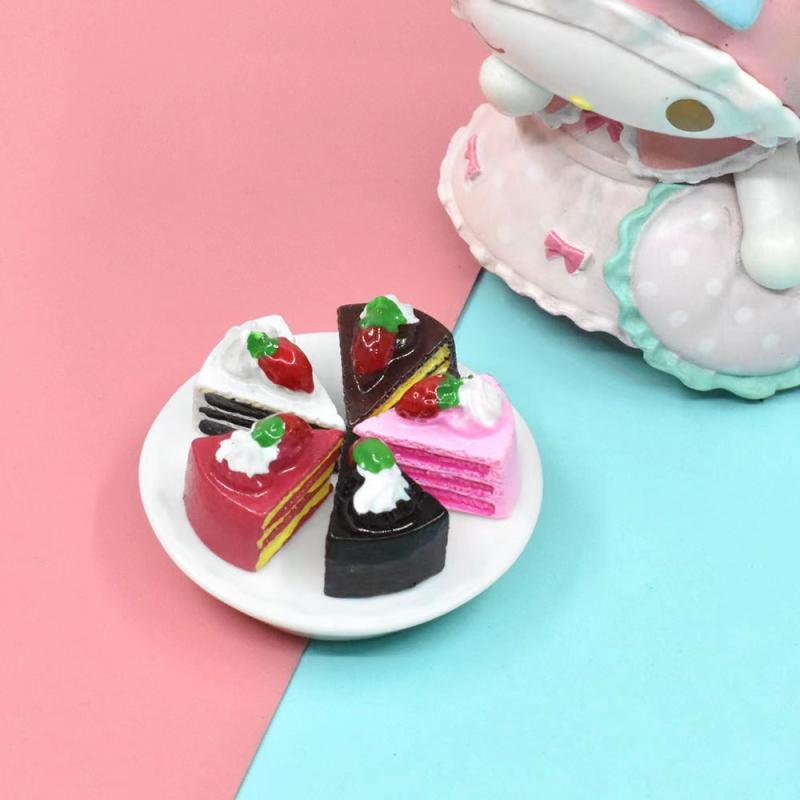 5pcs Strawberry Birthday Cake Figures Simulation Food Play House Toys
