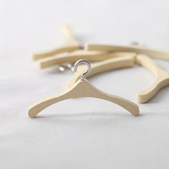 4pcs Dollhouse Mini Wood Hanger Pocket Furniture