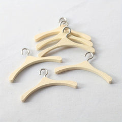 4pcs Dollhouse Mini Wood Hanger Pocket Furniture