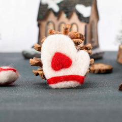 Christmas Scene Love Gloves Felt Pendant Fabric Dress Up Hanging Decorations