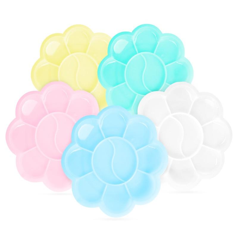 Plastic Painting Palettes Watercolor Gouache Plum Blossom Art Palettes