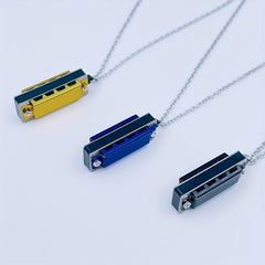 Small Harmonica 4 hole 8 note Necklace Mini Harmonica Playing