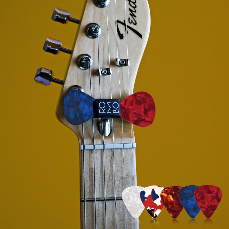 Leather Guitar Picks Holder Keychain Store Carry Picks On the Go