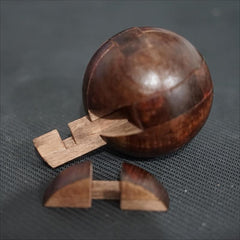 Wooden Puzzle Magic Ball Brain Teaser Toy Game