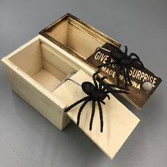 April Fool's Gift Scare Tricky Toy Simulation Spider Wooden Box