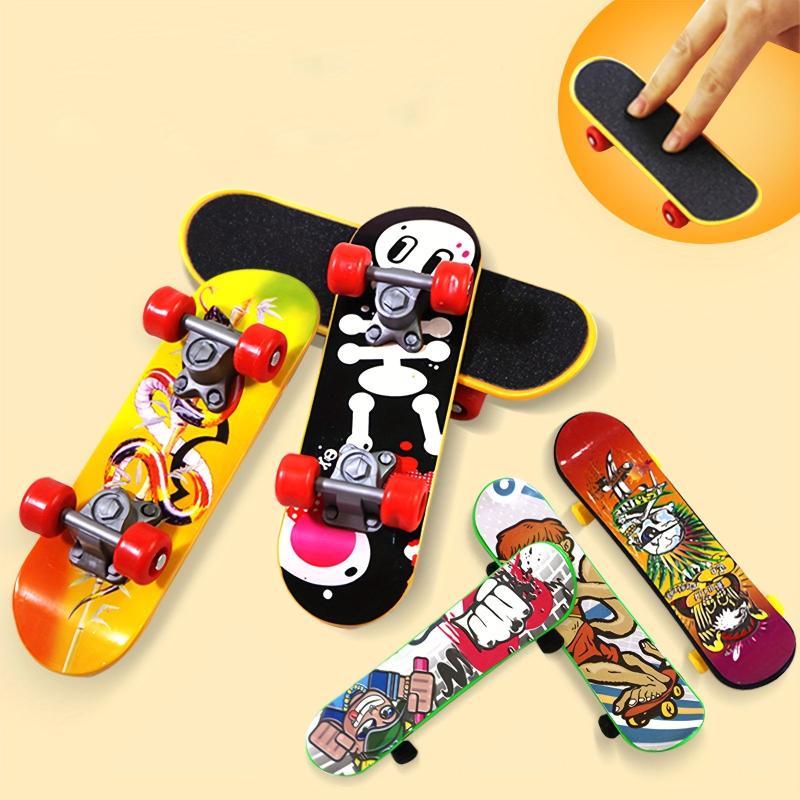 Set of 13 Finger Skateboards Toy - Mini Fingerboards Skateboards