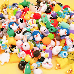 100pcs 32mm Transparent Twist Egg Ball Toy Pen Sleeve Toy Small Gift