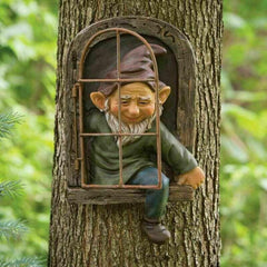 Creative Elf Go Out Tree Hug Statue for Garden Decoration