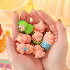 Resin Little Pig Statue Ornament for Desk Decoration