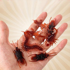 12pcs Simulation Cockroach Tricky Bug Realistic Centipede Toy
