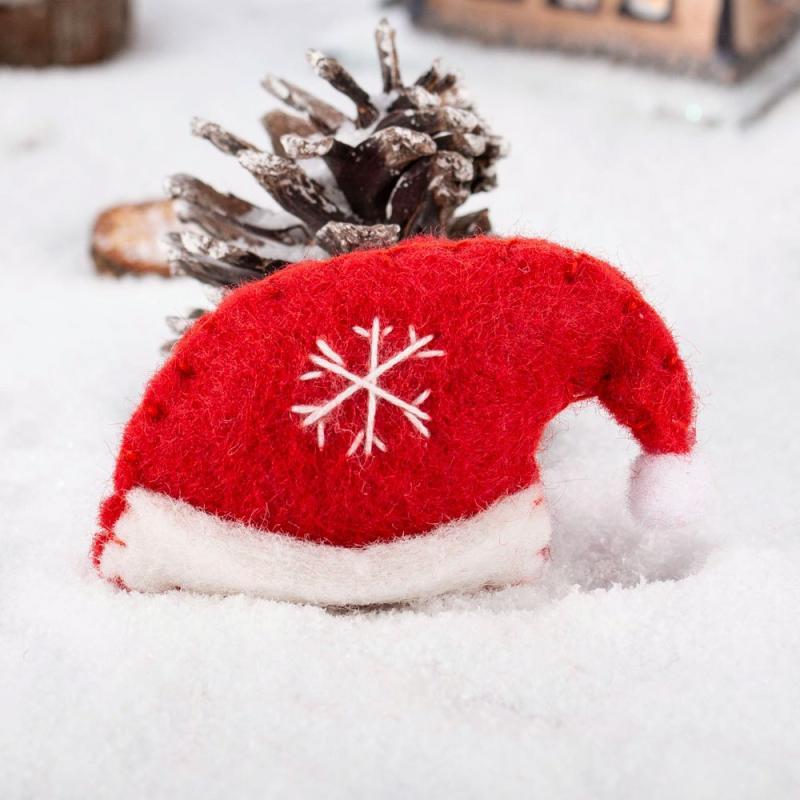 Christmas Scene Arrangement Snowflake Gloves Hat Pendant Fabric Dress Up Decor