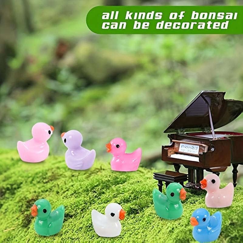 30 Mini Duck Figurines for Dollhouses Gardens Aquariums