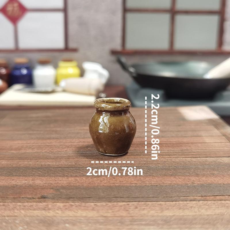 2pcs Mini Ceramic Jars Pickle Pots Small Kitchen Food Play House Toys Models