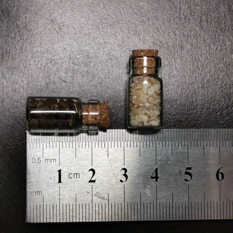 2pcs Mini Glass Seasoning Bottles Dollhouse Decor Kitchen Accessories