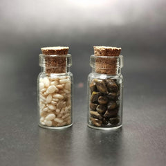 2pcs Mini Glass Seasoning Bottles Dollhouse Decor Kitchen Accessories